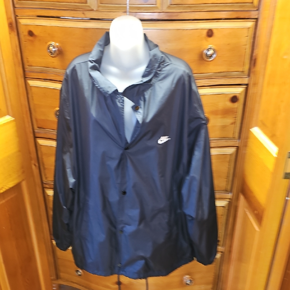 Nike Men's Black Windbreaker Jacket NWOT